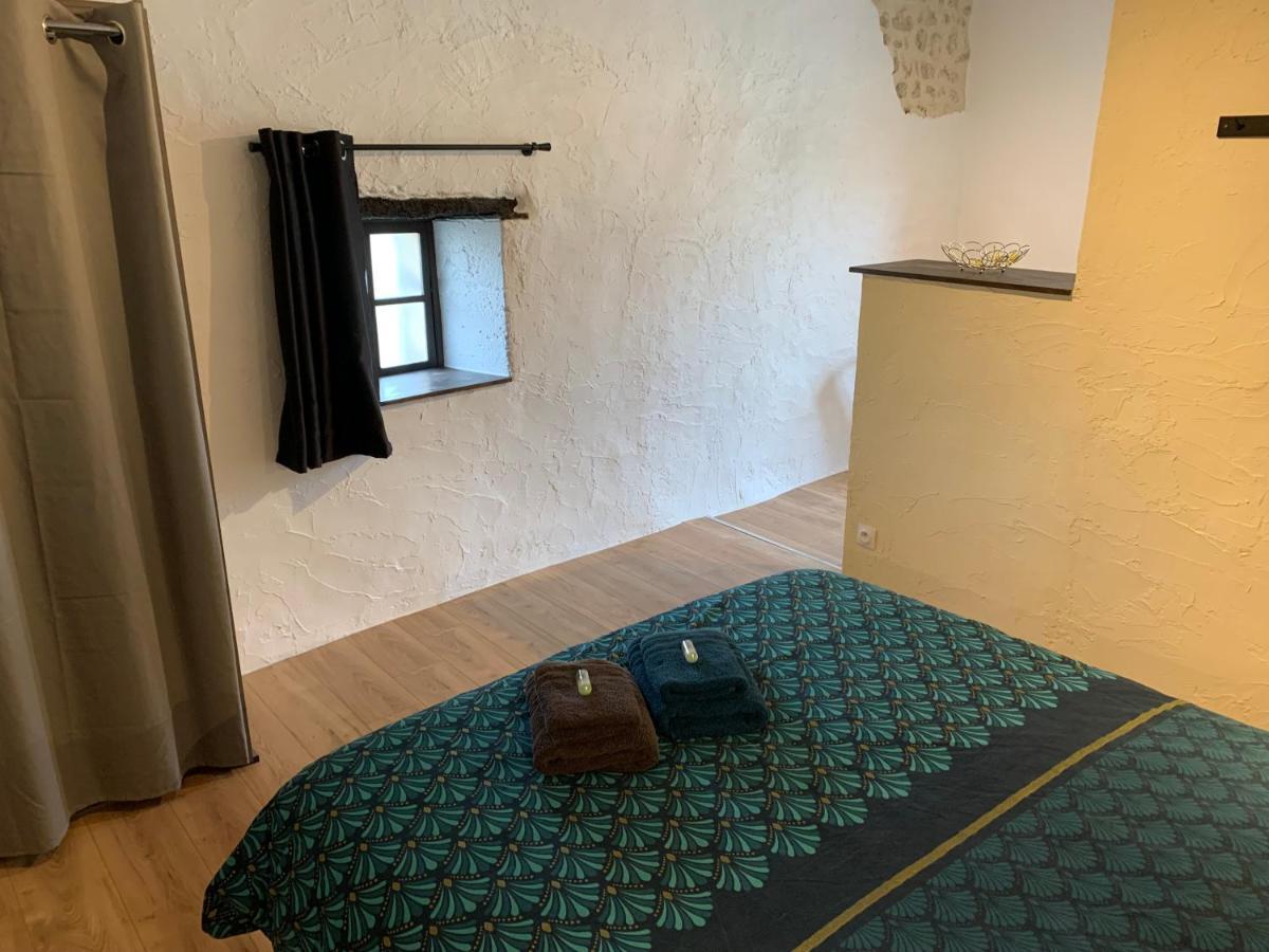 Chambre D'Hotes Naturiste Le Jardin Des Hirondelles Blanzaguet-Saint-Cybard エクステリア 写真